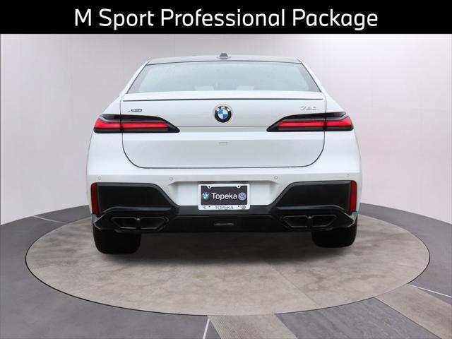 new 2025 BMW 760 car, priced at $149,770