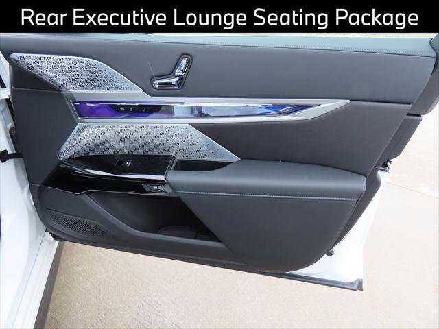new 2025 BMW 760 car, priced at $149,770