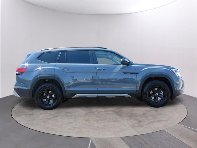 new 2025 Volkswagen Atlas car, priced at $49,761