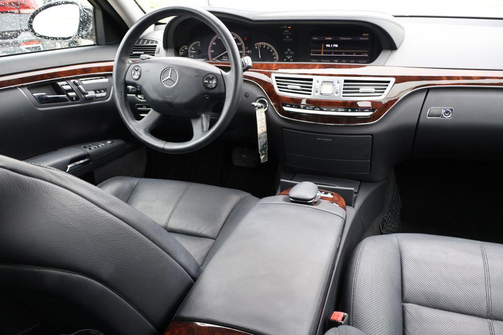 used 2007 Mercedes-Benz S-Class car, priced at $11,992