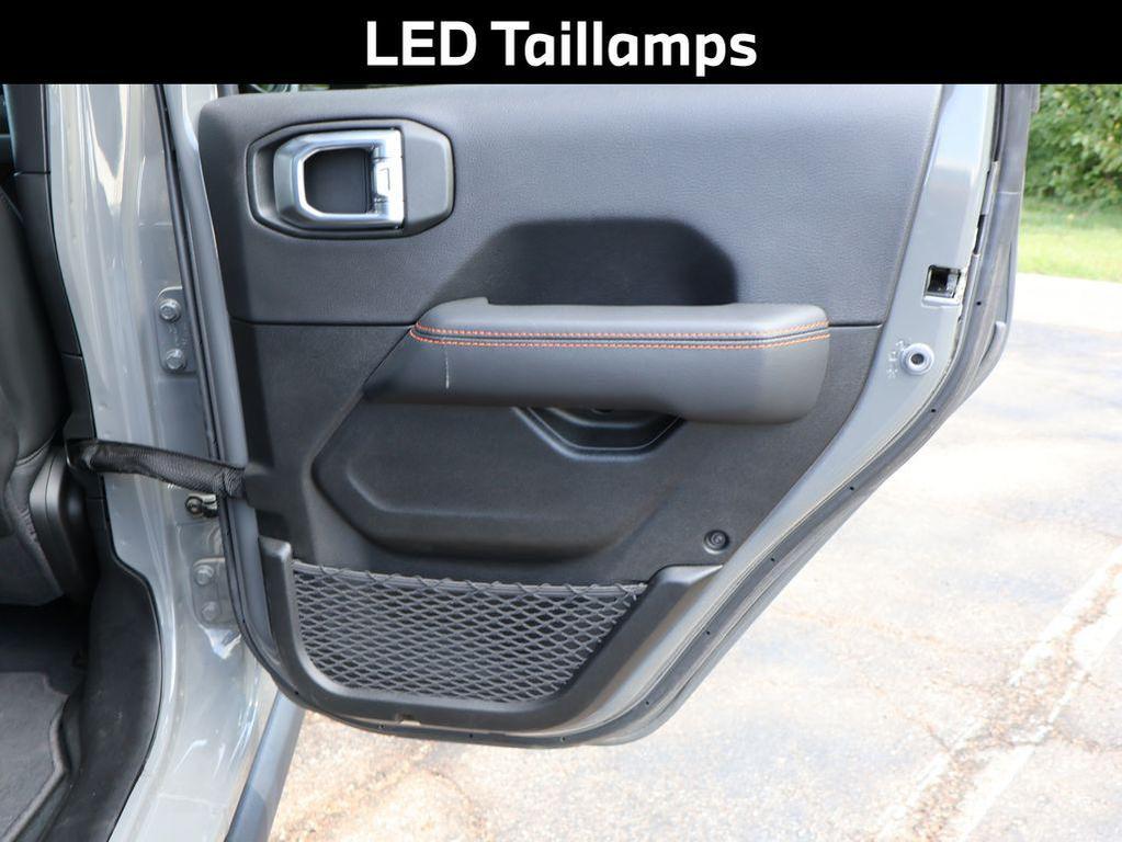 used 2022 Jeep Gladiator car, priced at $35,983