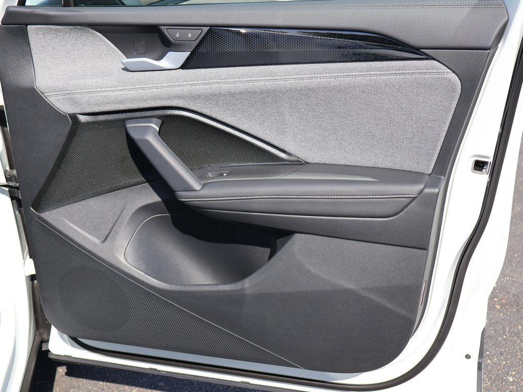 new 2025 Volkswagen Tiguan car, priced at $31,499
