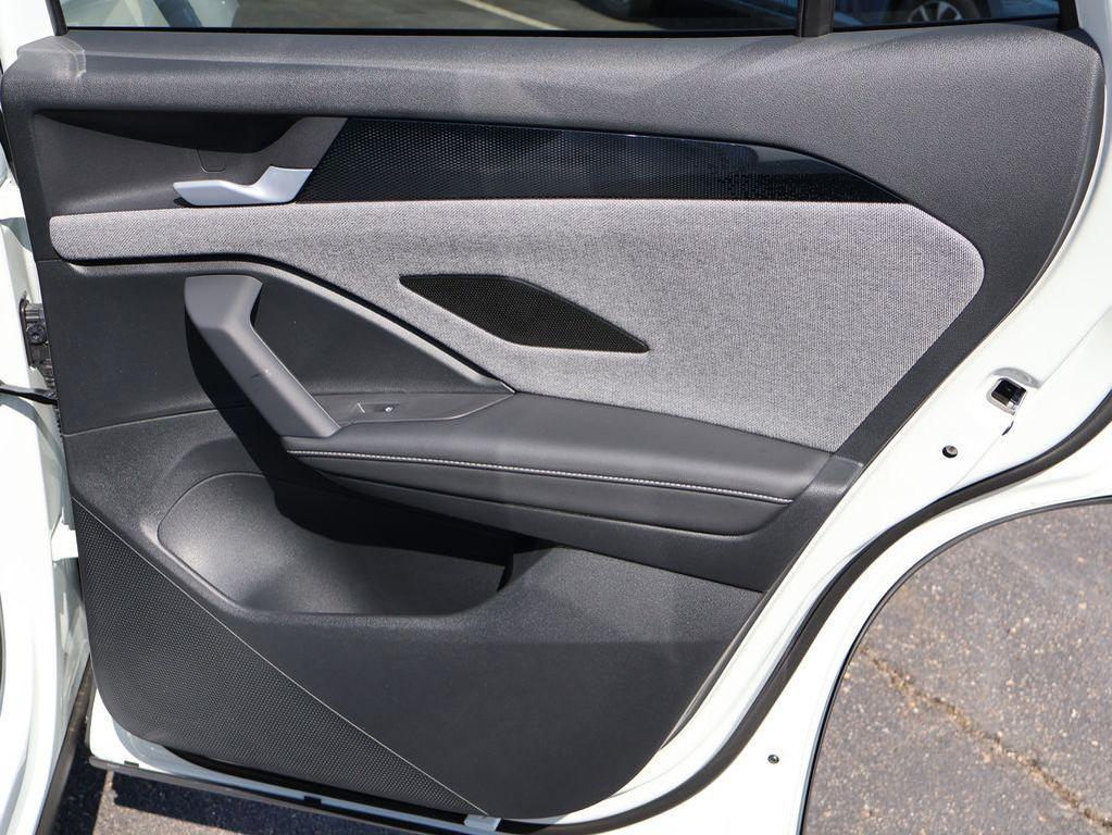 new 2025 Volkswagen Tiguan car, priced at $31,499