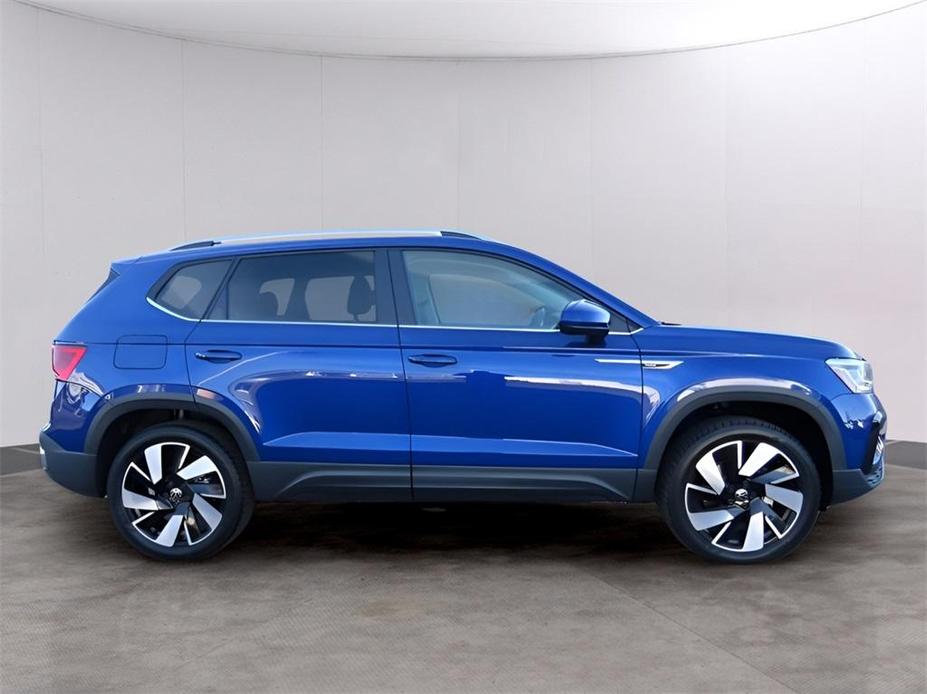new 2024 Volkswagen Taos car, priced at $36,089