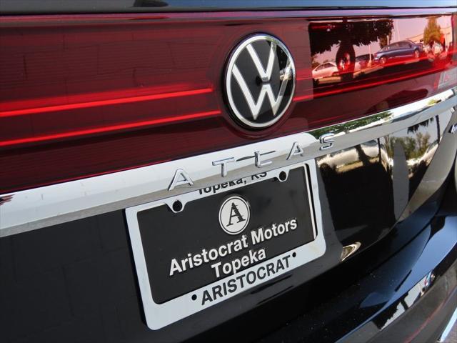 new 2024 Volkswagen Atlas car, priced at $46,125