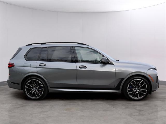 new 2025 BMW X7 car, priced at $123,035