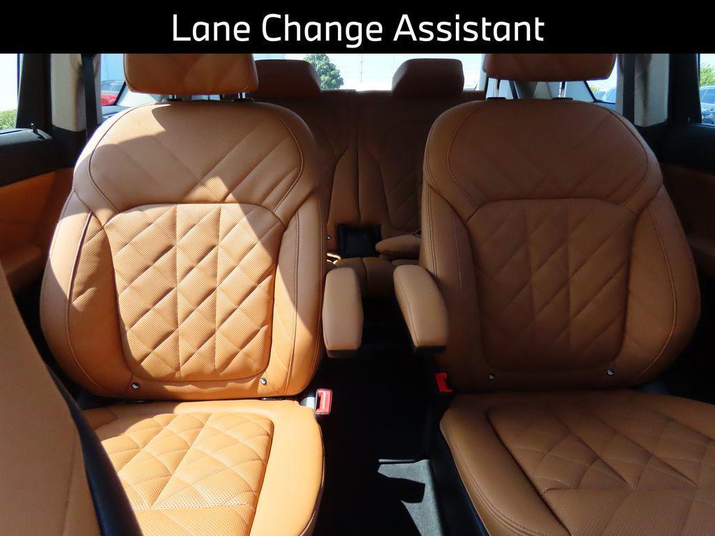 new 2026 BMW X7 car, priced at $95,075