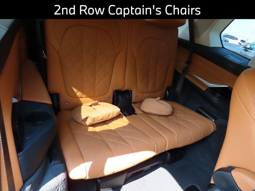 new 2026 BMW X7 car, priced at $95,075
