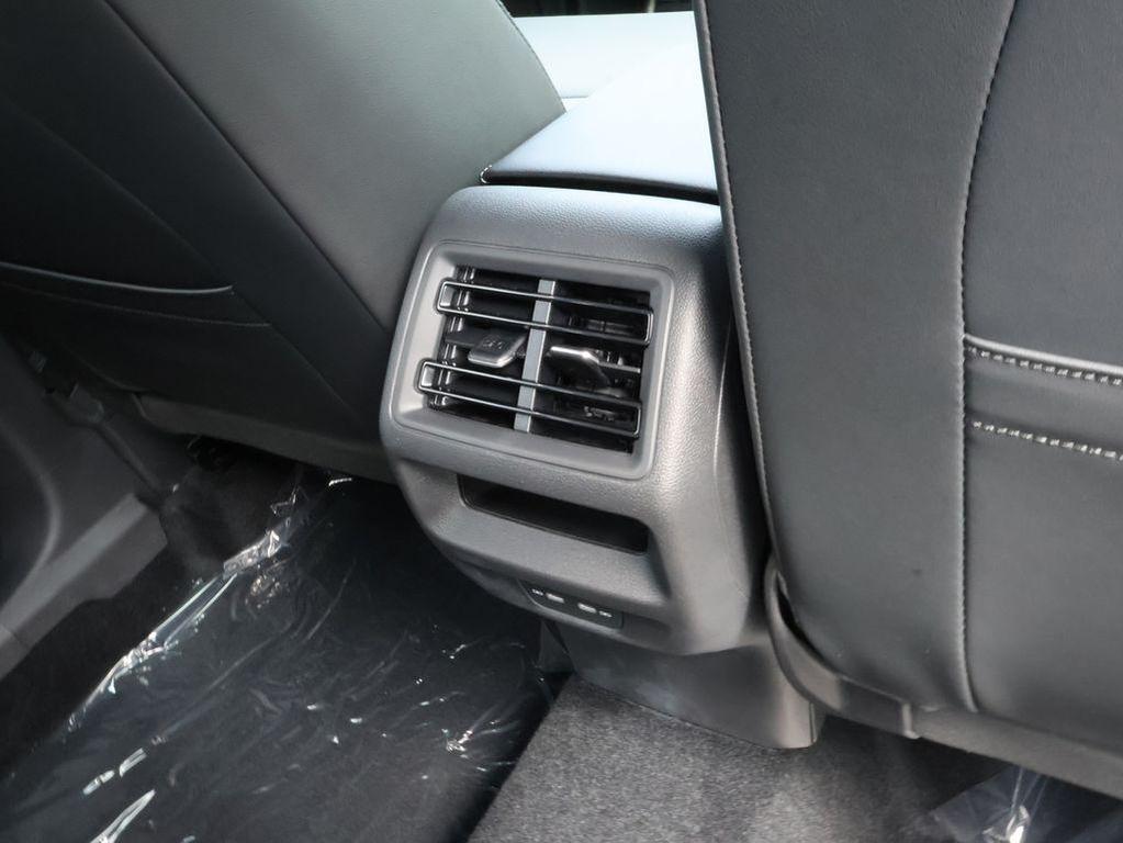 new 2025 Volkswagen Tiguan car, priced at $38,798