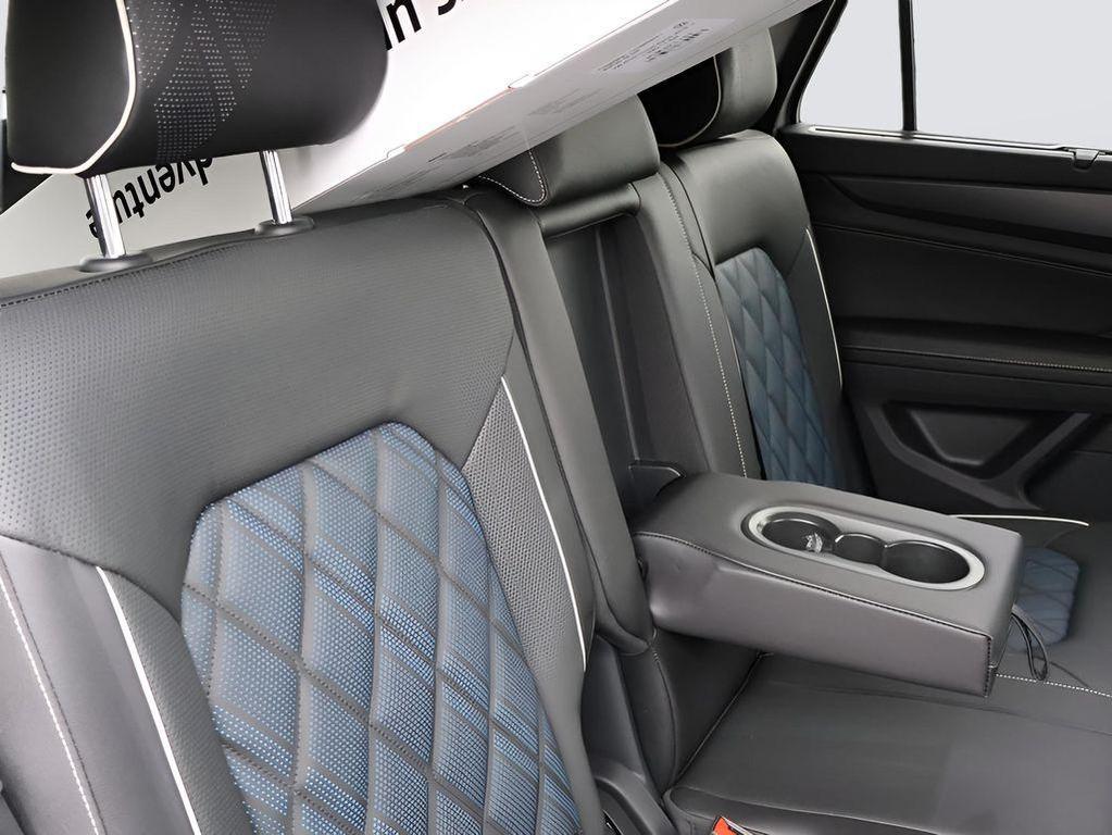new 2025 Volkswagen Atlas Cross Sport car, priced at $51,605