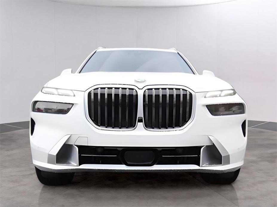 new 2025 BMW X7 car, priced at $91,700
