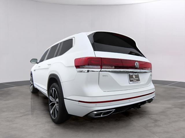 new 2025 Volkswagen Atlas car, priced at $54,348