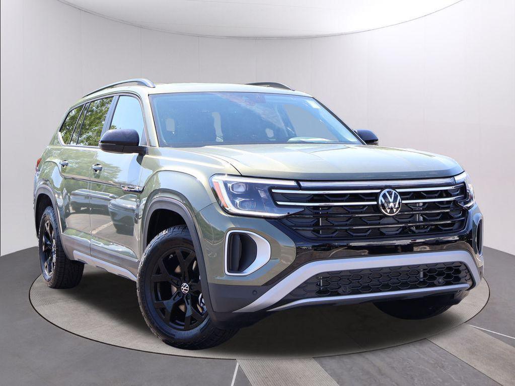 new 2025 Volkswagen Atlas car, priced at $46,577