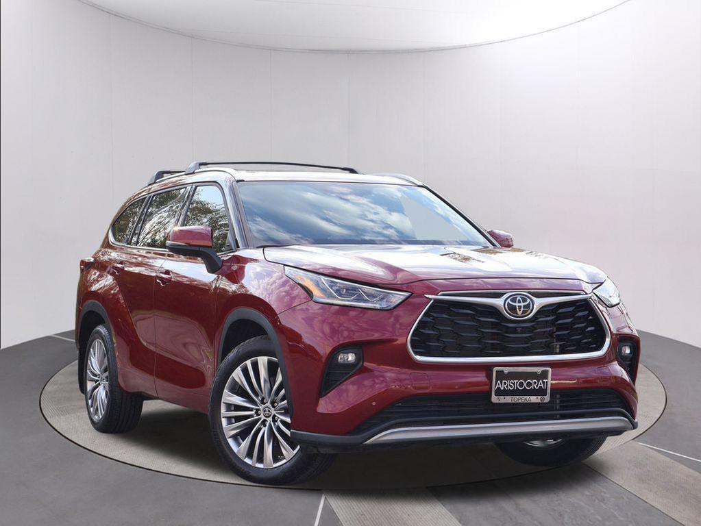 used 2023 Toyota Highlander car, priced at $47,000