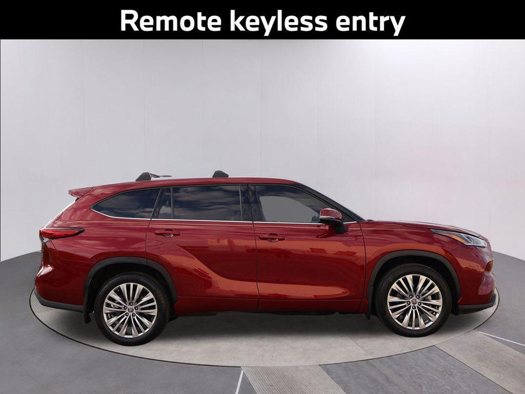 used 2023 Toyota Highlander car, priced at $47,000