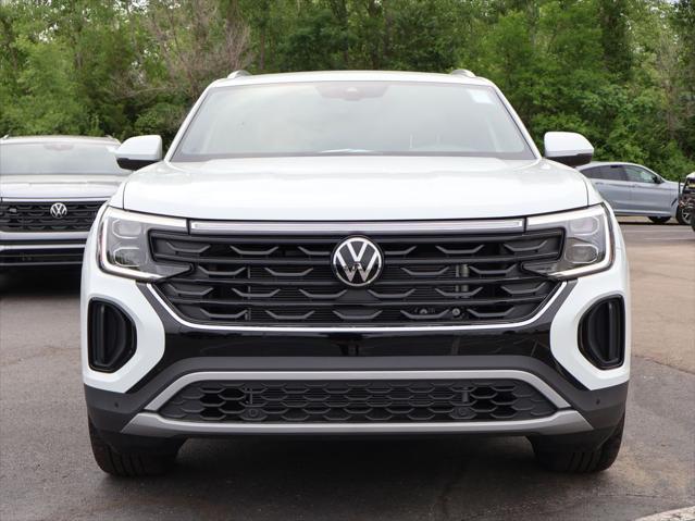 new 2025 Volkswagen Atlas Cross Sport car, priced at $44,315