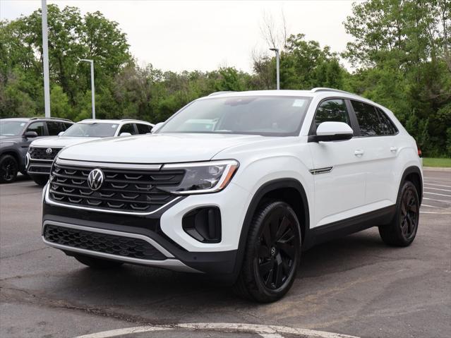 new 2025 Volkswagen Atlas Cross Sport car, priced at $44,315