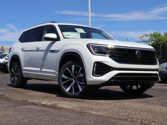 new 2025 Volkswagen Atlas car, priced at $54,348