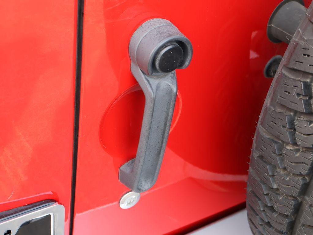 used 2013 Jeep Wrangler Unlimited car, priced at $16,495