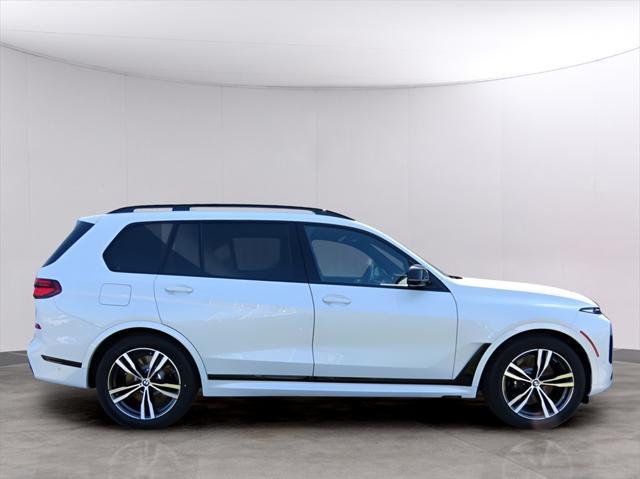 new 2025 BMW X7 car, priced at $123,330