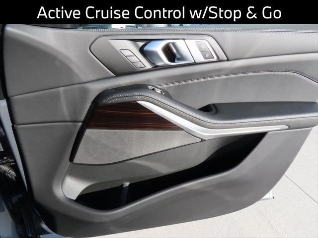 new 2025 BMW X7 car, priced at $93,985