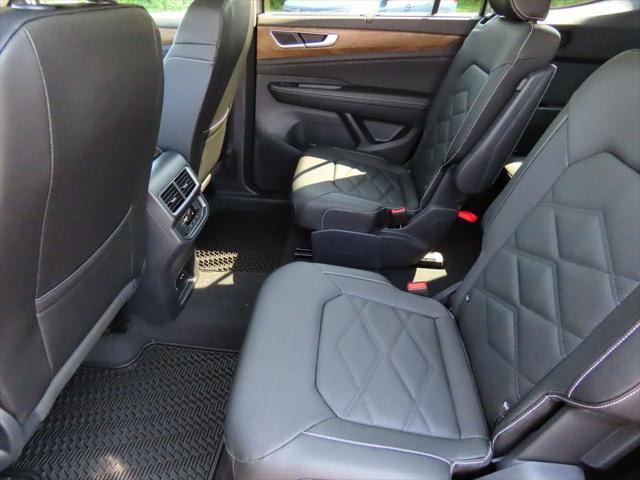 new 2025 Volkswagen Atlas car, priced at $47,246