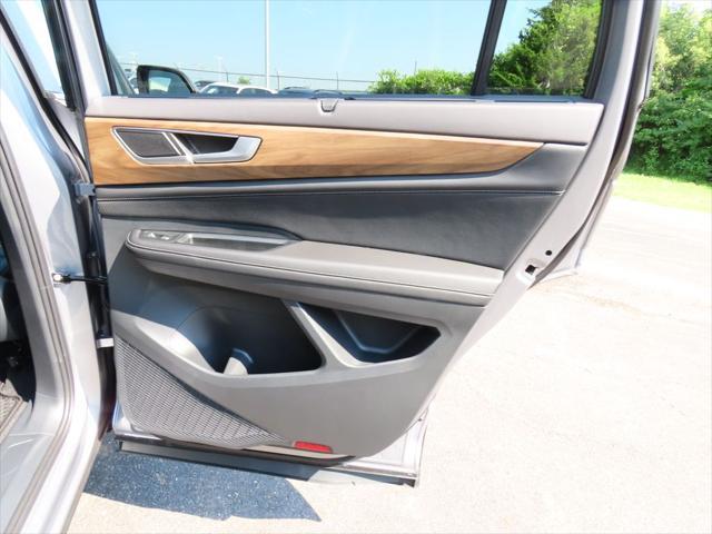 new 2025 Volkswagen Atlas car, priced at $47,246