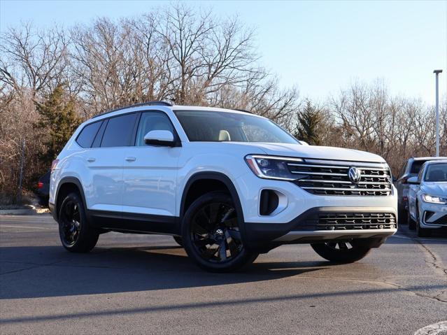 new 2025 Volkswagen Atlas car, priced at $48,315