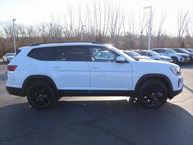 new 2025 Volkswagen Atlas car, priced at $48,315