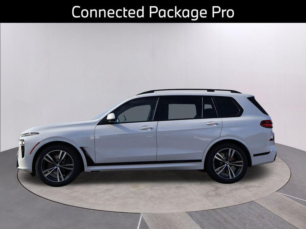 new 2026 BMW X7 car, priced at $100,735