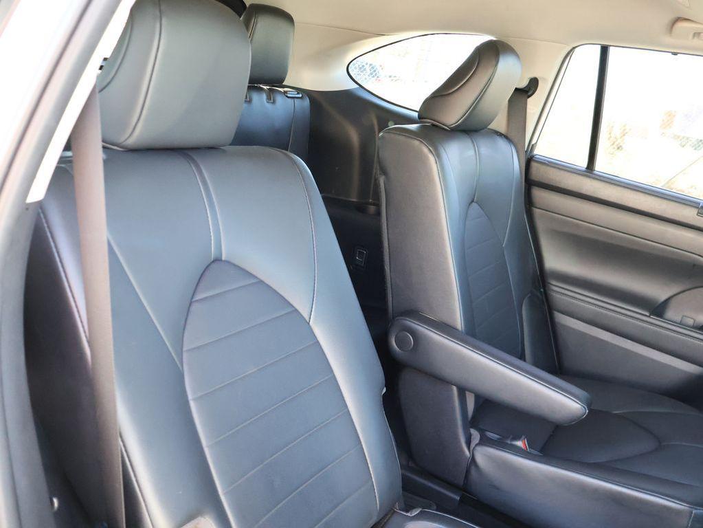 used 2021 Toyota Highlander car, priced at $29,992