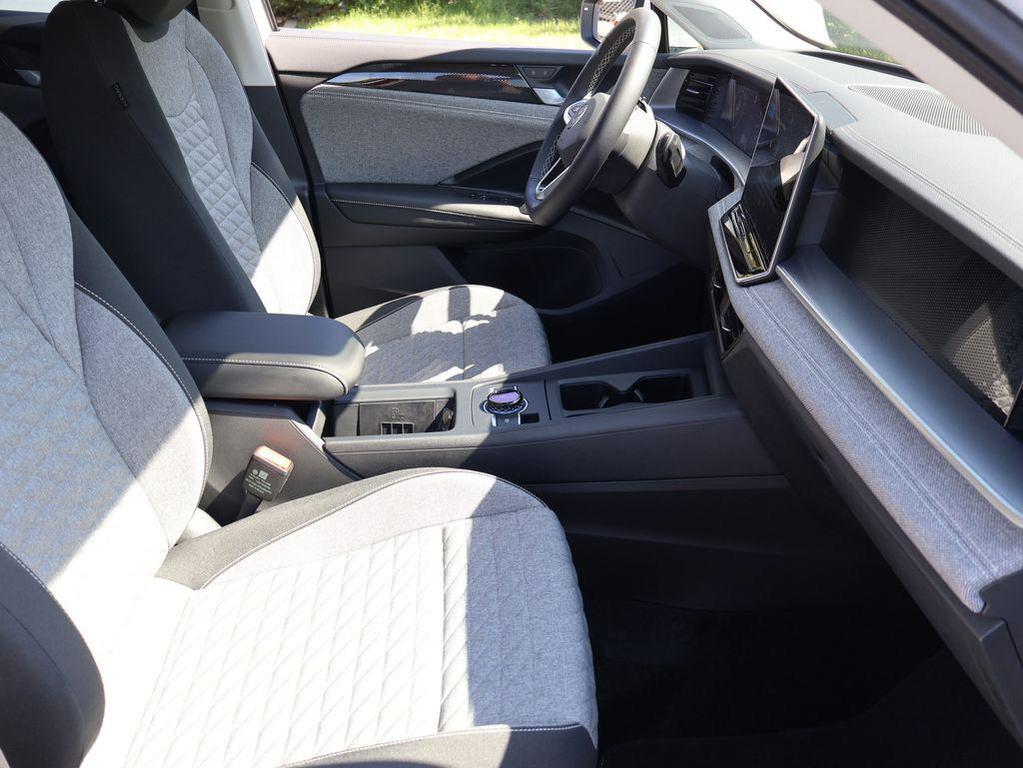 new 2025 Volkswagen Tiguan car, priced at $31,809