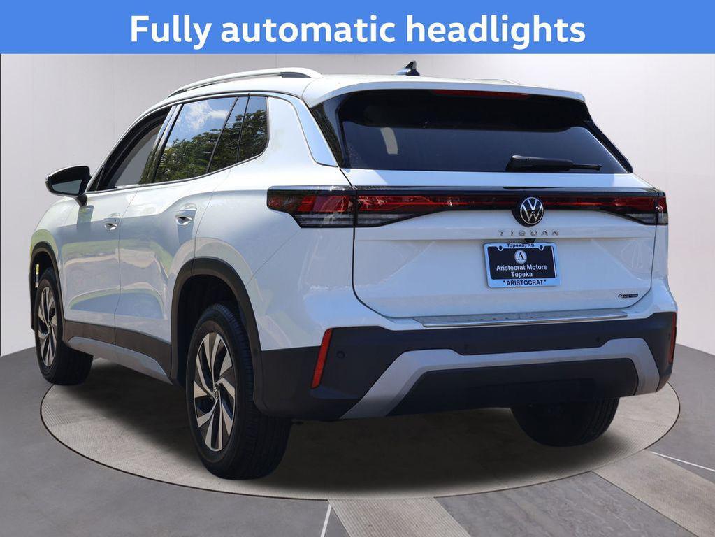 new 2025 Volkswagen Tiguan car, priced at $30,500