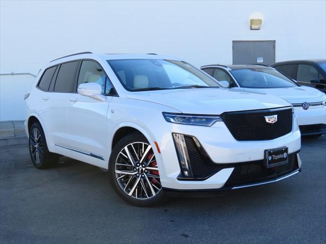 used 2023 Cadillac XT6 car, priced at $47,993