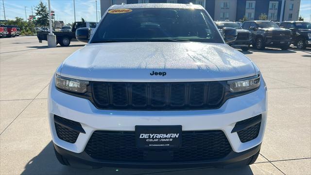 new 2024 Jeep Grand Cherokee car, priced at $43,779