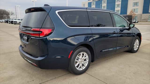 new 2025 Chrysler Pacifica car, priced at $40,719