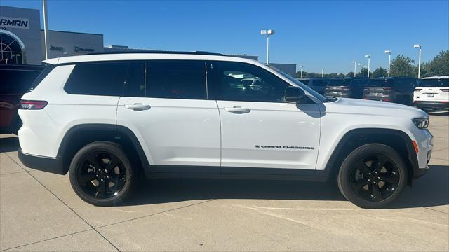 new 2024 Jeep Grand Cherokee L car, priced at $45,664