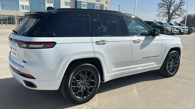 new 2025 Jeep Grand Cherokee car, priced at $62,742