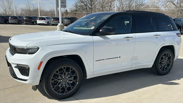 new 2025 Jeep Grand Cherokee car, priced at $62,742