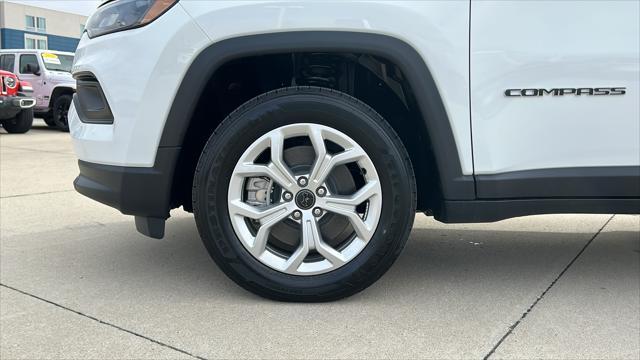 new 2025 Jeep Compass car, priced at $30,060