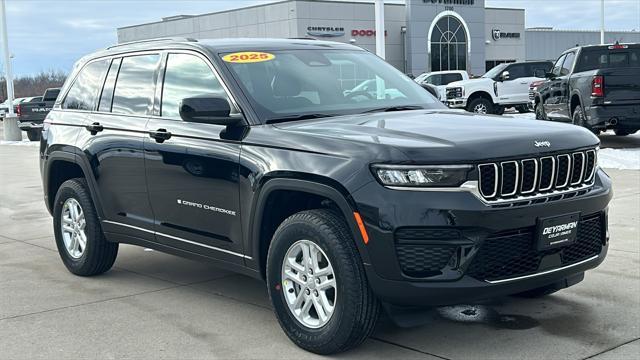 new 2025 Jeep Grand Cherokee car, priced at $39,904