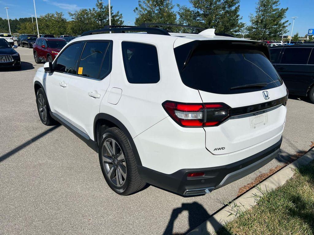 used 2023 Honda Pilot car, priced at $42,988
