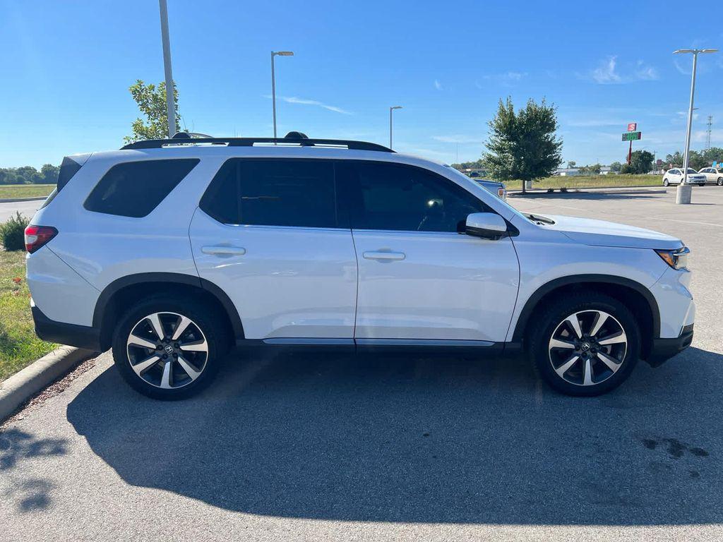 used 2023 Honda Pilot car, priced at $42,988