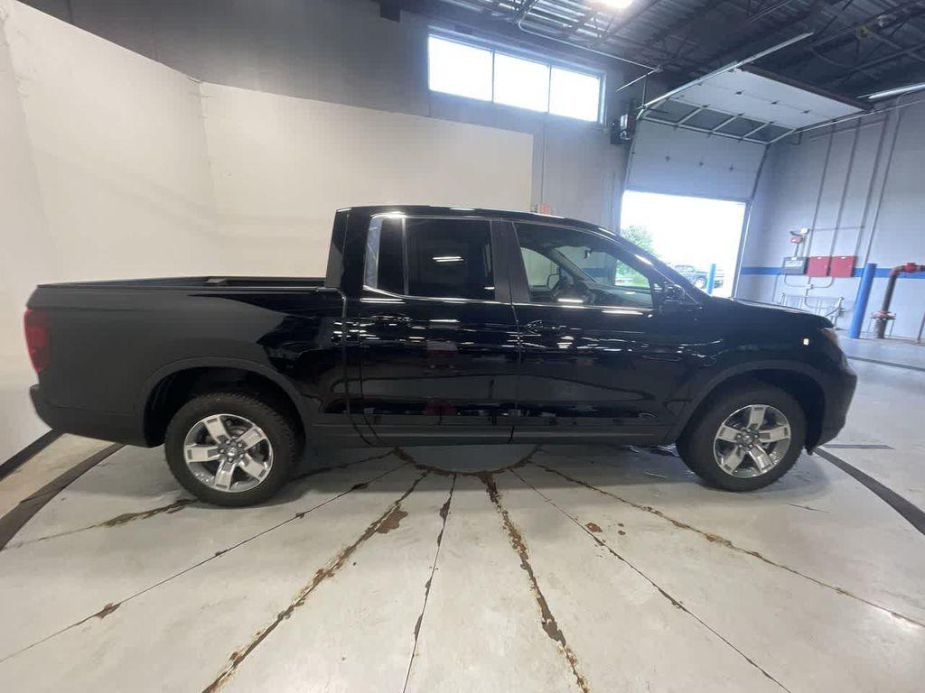 new 2025 Honda Ridgeline car, priced at $42,180