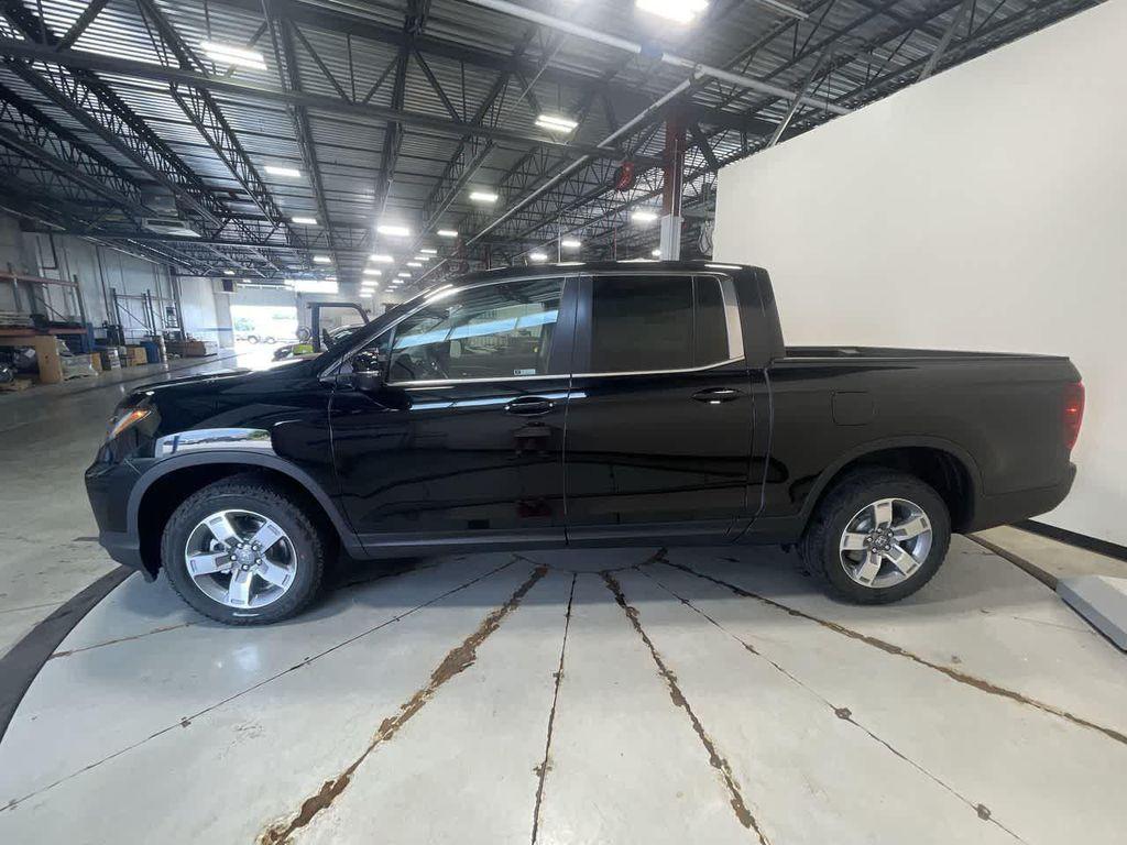 new 2025 Honda Ridgeline car, priced at $42,180