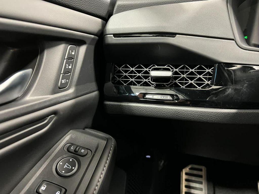 new 2025 Honda Accord Hybrid car, priced at $35,980