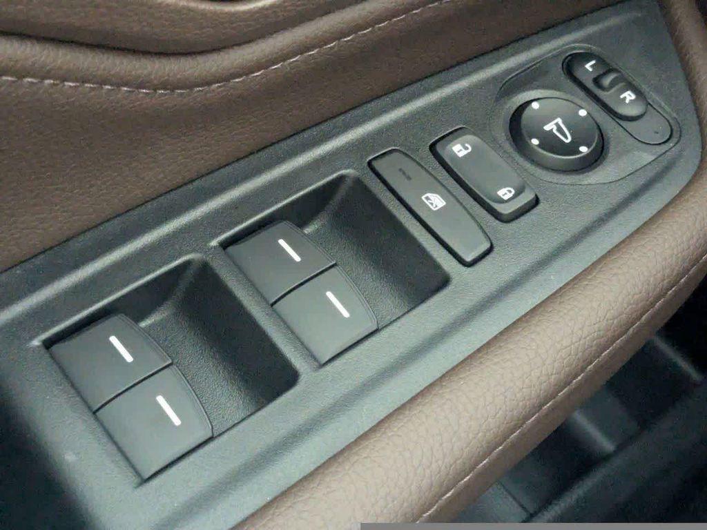 new 2025 Honda Odyssey car, priced at $47,180