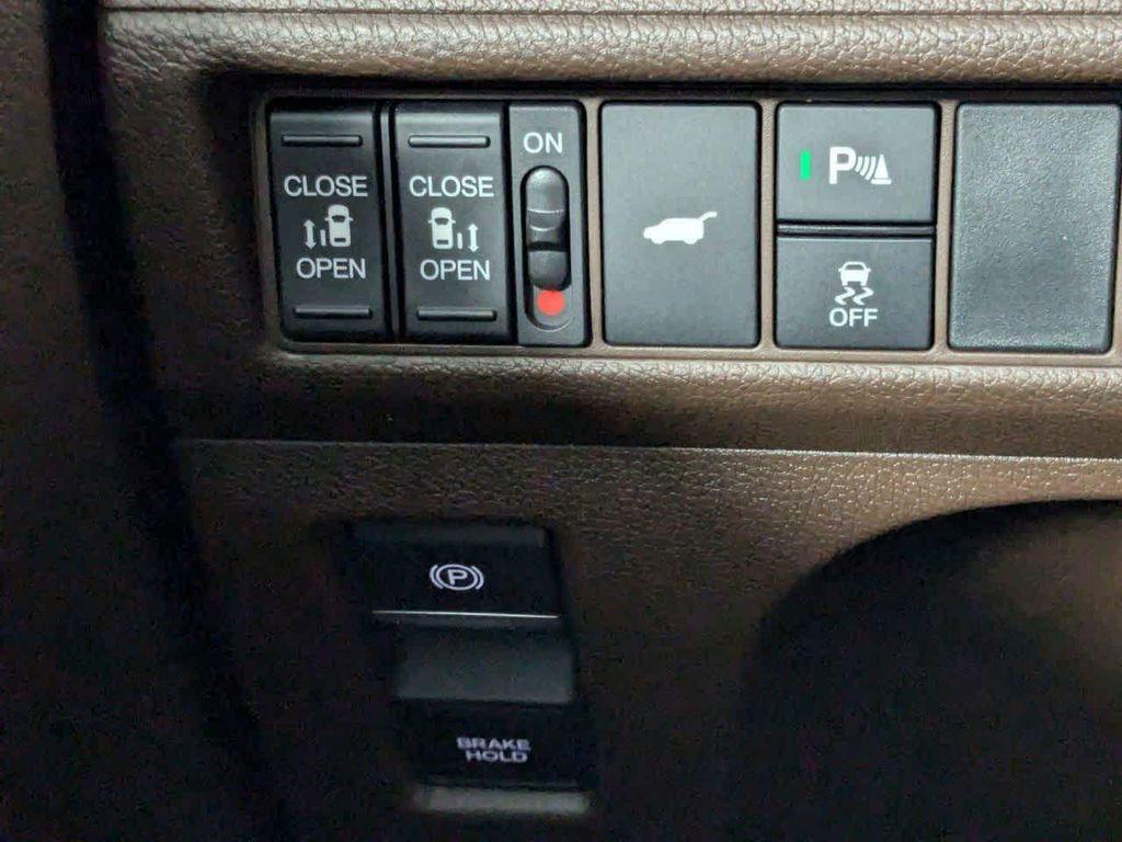 new 2025 Honda Odyssey car, priced at $47,180
