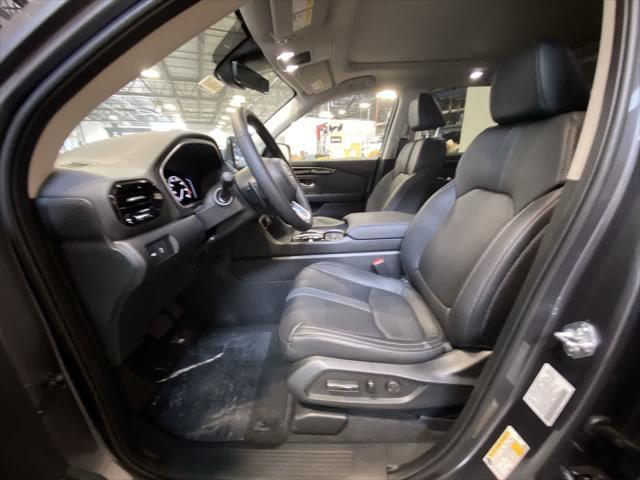 new 2025 Honda Pilot car, priced at $50,950