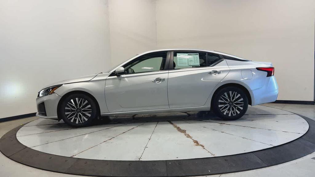 used 2023 Nissan Altima car, priced at $21,988